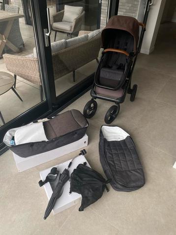 Dubatti one kinderwagen compleet met accessoires beschikbaar voor biedingen