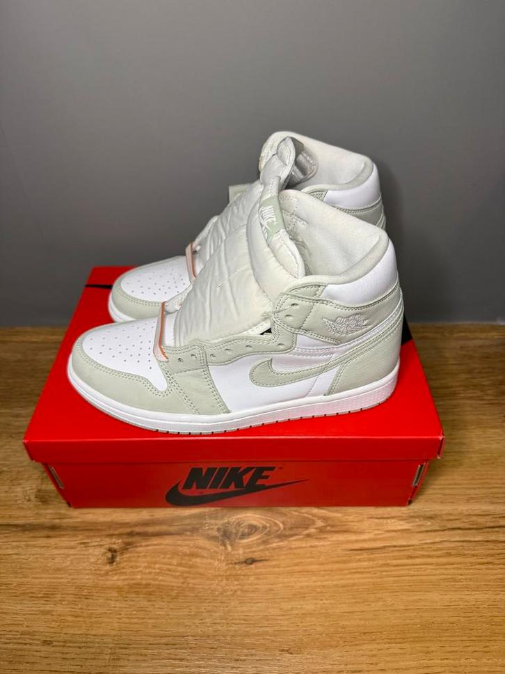 Jordan 1 Retro High Seafoam Dames - Maat 40 - Nieuw, Kleding | Dames, Schoenen, Nieuw, Sneakers of Gympen, Groen, Ophalen of Verzenden