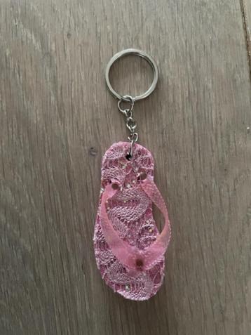 Nieuw: Sleutelhanger Slipper - Roze beschikbaar voor biedingen