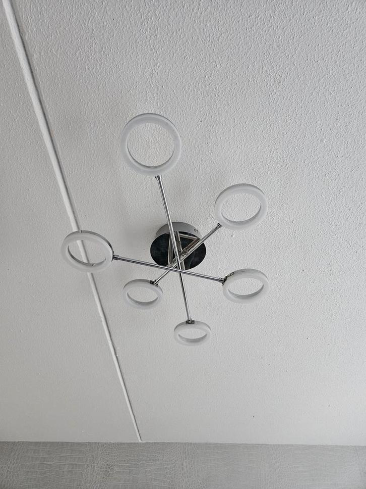 Moderne Plafondlamp met LED Ringen, Huis en Inrichting, Lampen | Plafondlampen, Zo goed als nieuw, Kunststof, Metaal, Ophalen of Verzenden