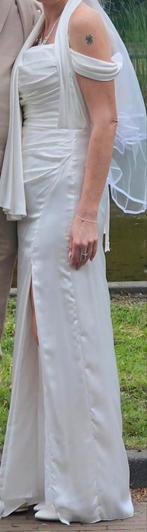 Trouwjurk maat S met losse sluier, Kleding | Dames, Trouwkleding en Trouwaccessoires, Ophalen, Zo goed als nieuw, Wit, Trouwjurk