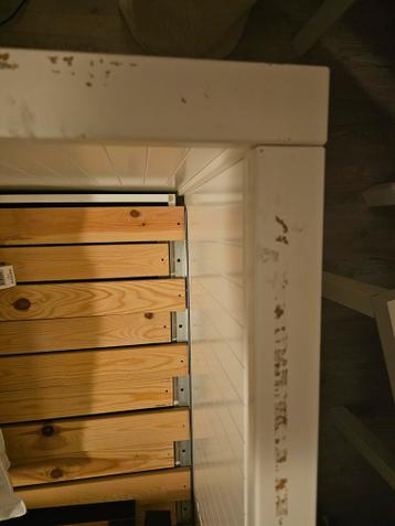 Ikea uitschuifbaar bed beschadiging van een lichtsnoer - afbeelding 2