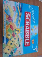 Junior Scrabble - Leuk en leerzaam!, Mattel, Ophalen of Verzenden, Zo goed als nieuw, Een of twee spelers