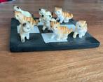 Beeldje katten dambord, Verzenden, Zo goed als nieuw, 1:50 of kleiner, Figuur of Figuren