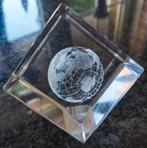 Mooie glazen 3D kubus met geëtst wereldbol, Ophalen of Verzenden