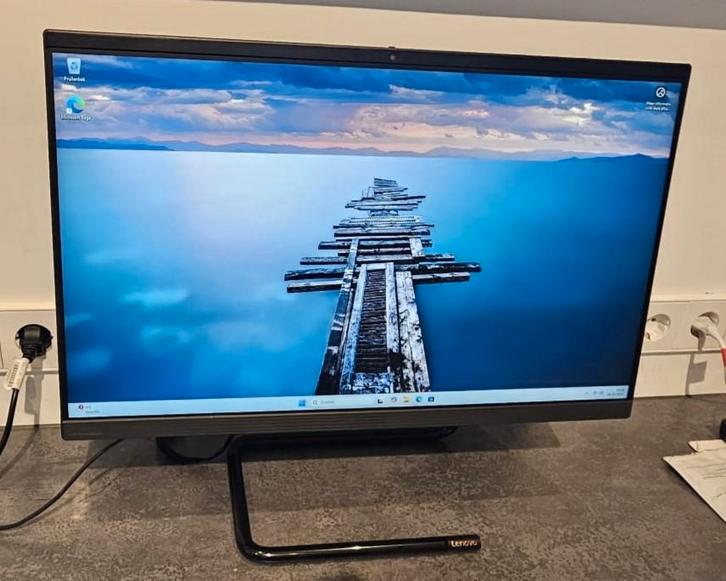 Lenovo IdeaCentre 3 All-in-One, Computers en Software, Desktop Pc's, Gebruikt, 3 tot 4 Ghz, SSD, 8 GB, Met monitor, Ophalen
