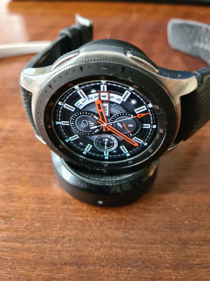 Samsung Galaxy Watch 46mm Bluetooth - Topconditie!, Sieraden, Tassen en Uiterlijk, Smartwatches, Zo goed als nieuw, Android, Zwart