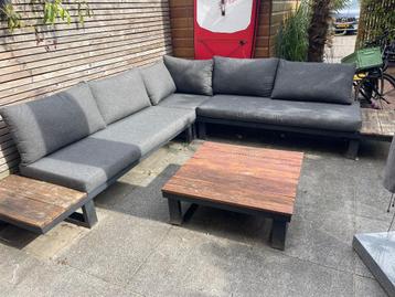 Loungeset hoekbank tuin met tafel beschikbaar voor biedingen