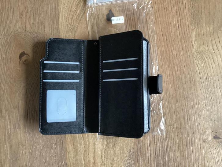 Leren 9 vaks iphone 17 pro hoes nieuw, Telecommunicatie, Mobiele telefoons | Hoesjes en Frontjes | Apple iPhone, Nieuw, Hoesje of Tasje