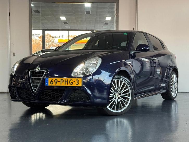 Alfa Romeo Giulietta 1.6 JTDm Progression | Trekhaak | Airco, Auto's, Alfa Romeo, Bedrijf, Te koop, Giulietta, ABS, Airbags, Airconditioning