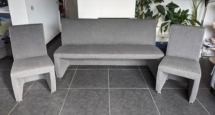 Eetkamer bank met stoelen, lichtgrijze stof, Huis en Inrichting, Complete eetkamers, Gebruikt, 4 tot 6 stoelen, Ophalen