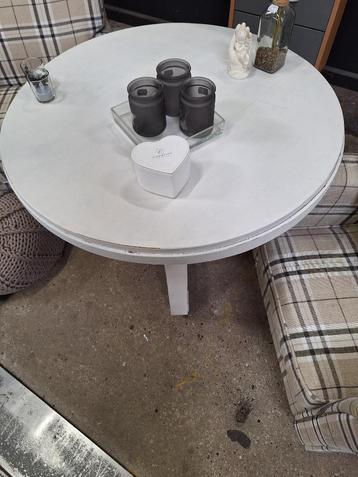 tafel, bijzettafel eventueel met stoeltjes WD-028  beschikbaar voor biedingen