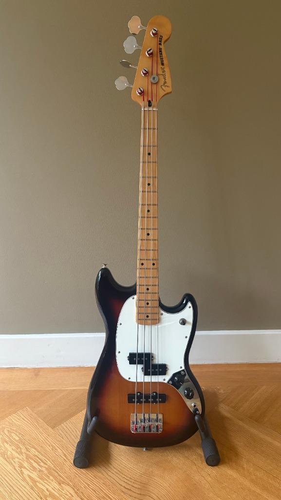 Fender Player II Mustang PJ basgitaar 8/2024, Muziek en Instrumenten, Snaarinstrumenten | Gitaren | Bas, Zo goed als nieuw, Elektrisch