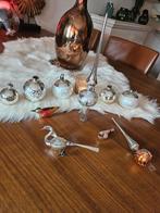 Zoldervondst antieke glazen kerst items, Ophalen