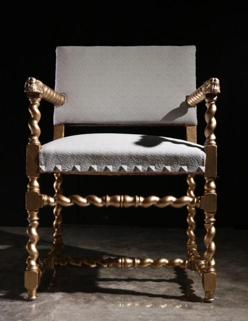 Goud Grijze Chateau armstoel, Antiek en Kunst, Antiek | Meubels | Stoelen en Banken, Ophalen of Verzenden