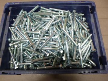 bouten M10x85 beschikbaar voor biedingen