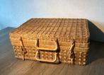 Vintage rotan / rieten koffertje 40x30x16 cm, zgan, Hobby en Vrije tijd, Picknickmanden, Ophalen of Verzenden, Zo goed als nieuw