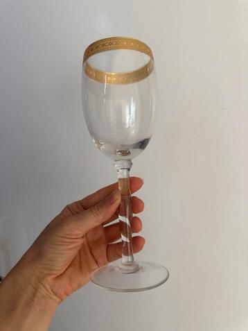 Glas met Goud Rand beschikbaar voor biedingen