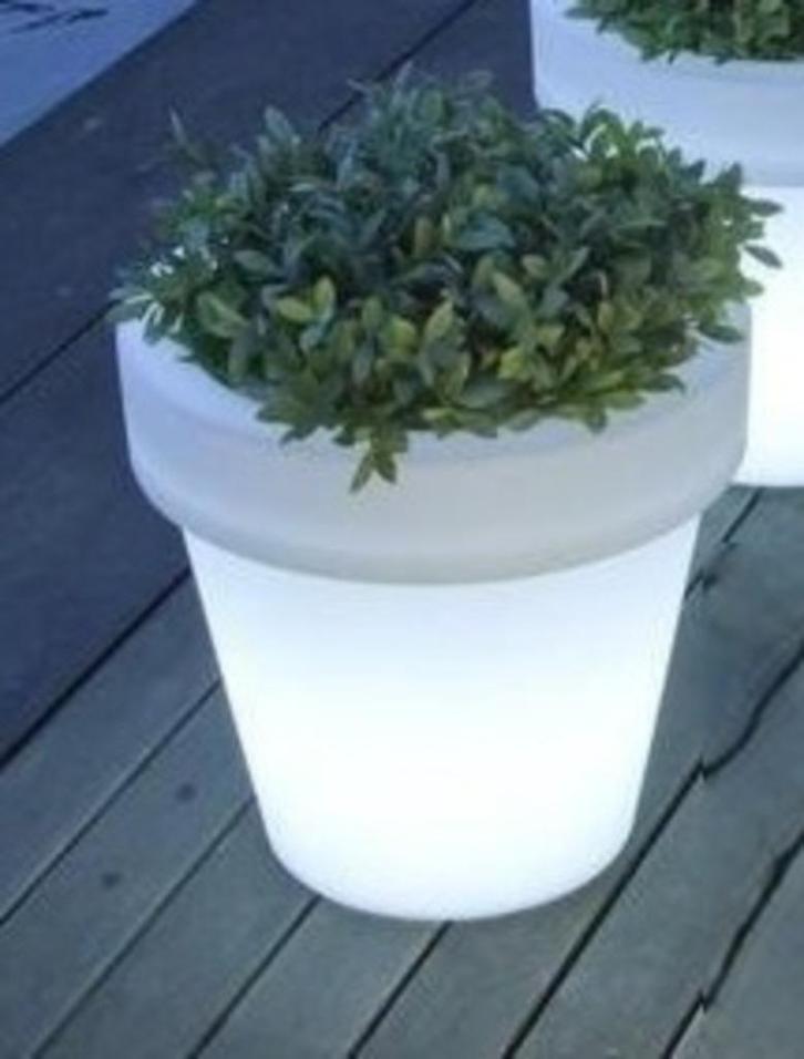 Bloempot met Led verlichting, Tuin en Terras, Bloempotten, Nieuw, Kunststof, Binnen, Balkon, Tuin, Minder dan 40 cm, Minder dan 25 cm