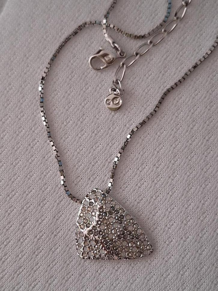 SWAROVSKI Triangle hanger ketting, Sieraden, Tassen en Uiterlijk, Kettingen, Zo goed als nieuw, Zilver, Zilver, Ophalen