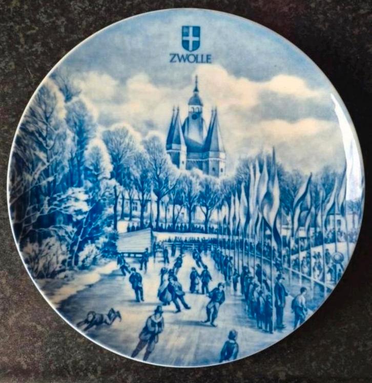 Zeldzaam Zwols porseleinen bord Sassenpoort 1889 - Nr. 88, Antiek en Kunst, Antiek | Wandborden en Tegels, Ophalen of Verzenden