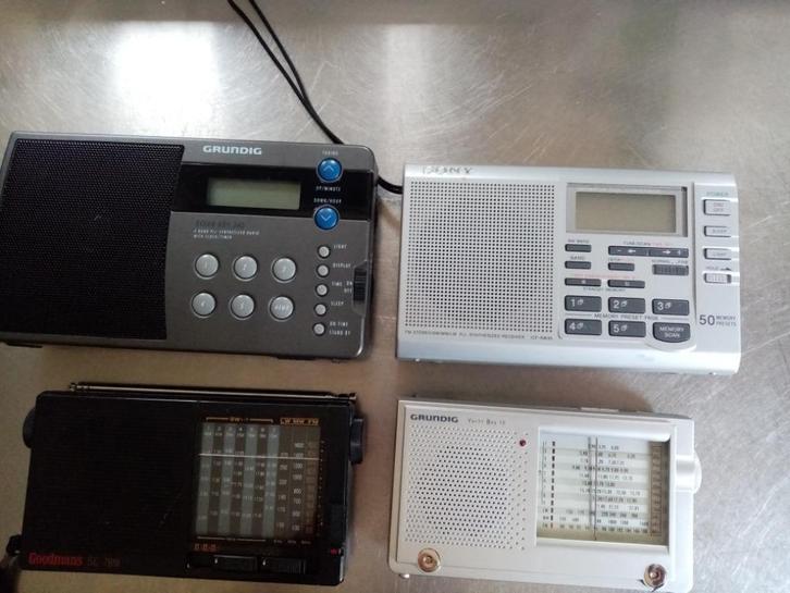 4 wereldontvangers Sony Grundig Goodmans LEZEN, Audio, Tv en Foto, Radio's, Gebruikt, Wereldontvanger, Ophalen of Verzenden