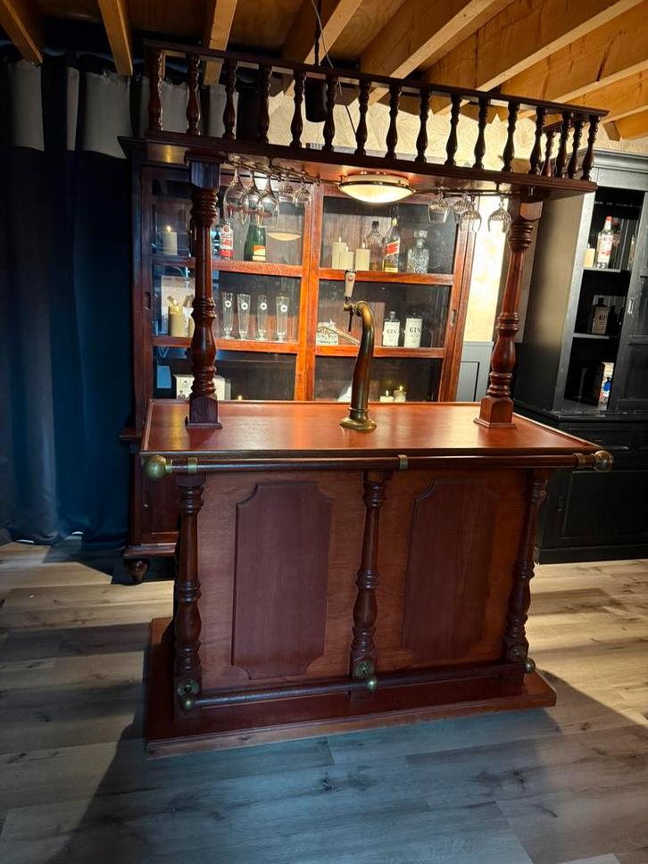 Prachtige antiek bruine bar luifelbar café kroeg  meesing, Huis en Inrichting, Barren, Zo goed als nieuw, Ophalen of Verzenden