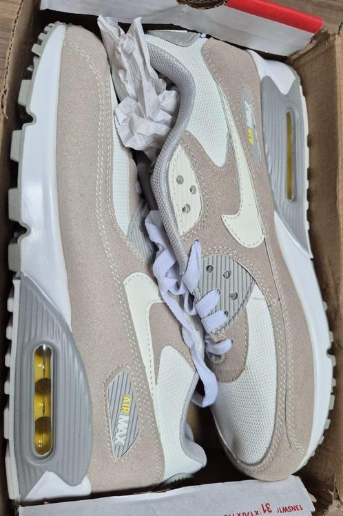 Nike Air Max 90 GTX Beige | NIEUW | Maat 43, Kleding | Heren, Schoenen, Nieuw, Sneakers of Gympen, Overige kleuren, Ophalen of Verzenden