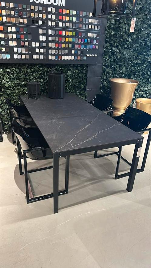 Vondom tuinset frame, Tuin en Terras, Tuintafels, Zo goed als nieuw, Rechthoekig, Aluminium, Ophalen