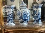 Delftsblauw kaststel de porceleyne fles pul en 2 kelkvazen, Ophalen of Verzenden