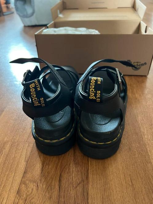 Dr. Martens HYDRO Nr. 37, Kleding | Dames, Schoenen, Zo goed als nieuw, Zwart, Ophalen of Verzenden