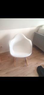 Schommelstoel, Huis en Inrichting, Ophalen, Kunststof, Gebruikt, Wit