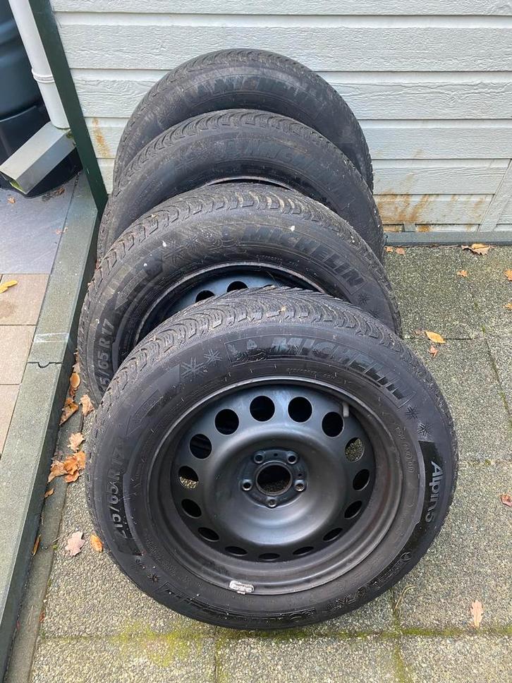 Michelin Winterbanden m velg 215 65 17 voor oa Peugeot 3008, Auto-onderdelen, Banden en Velgen, Banden en Velgen, Winterbanden