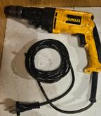 Werkende DEWALT boormachine voor 45 euro., Ophalen of Verzenden, Zo goed als nieuw, 600 watt of meer, Boormachine