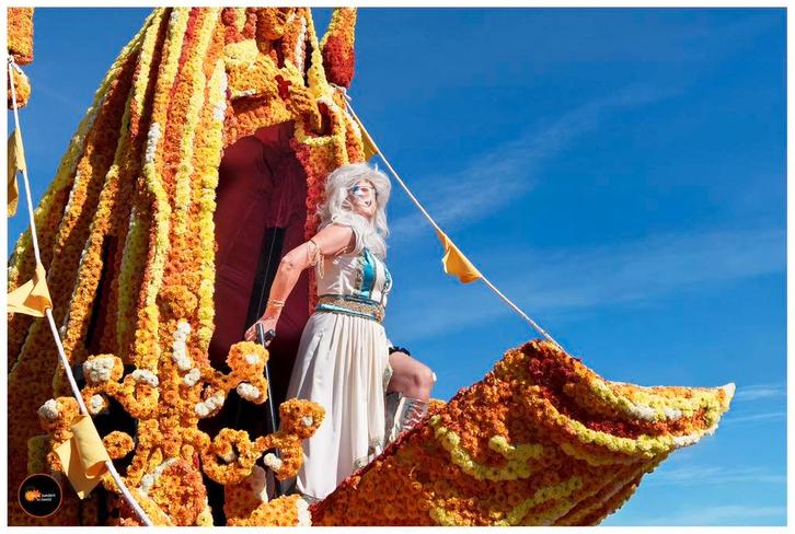 Maria Kostuum Bloemencorso Zundert - Van God Los, Kleding | Dames, Carnavalskleding en Feestkleding, Gedragen, Kleding, Historisch