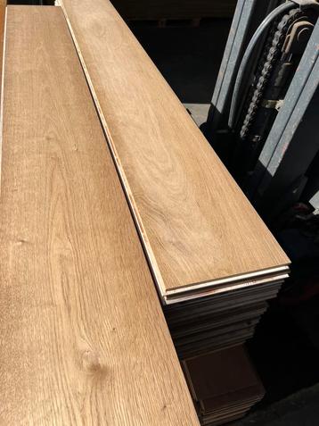 Eiken vloer 20 m2 multivloer 24 cm breed 1,5 cm dik NIEUW beschikbaar voor biedingen