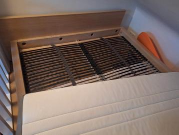 Ikea Malm bedframe + lattenbodem en matras - afbeelding 4