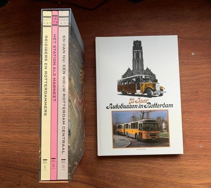 Rotterdam Centraal en Autobussen in Rotterdam, Boeken, Geschiedenis | Stad en Regio, Zo goed als nieuw, 20e eeuw of later, Ophalen of Verzenden