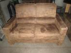 Bruine suede 2 zits bank, hoog 97/44, breed 149, diep 88, Gebruikt