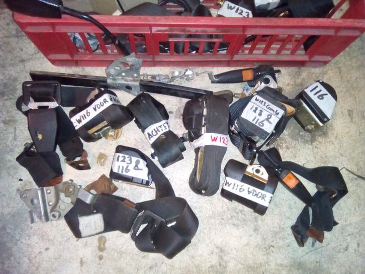 Mercedes W114 W115 W116 W123 W124 Veiligheidsgordels, Auto-onderdelen, Klein materiaal, Mercedes-Benz, Oldtimer onderdelen, Gebruikt
