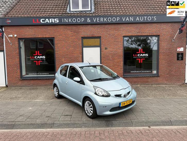 Toyota Aygo 1.0-12V + 5 deurs nieuwe koppeling APK 10-10-202, Auto's, Toyota, Bedrijf, Te koop, Aygo, ABS, Airbags, Centrale vergrendeling