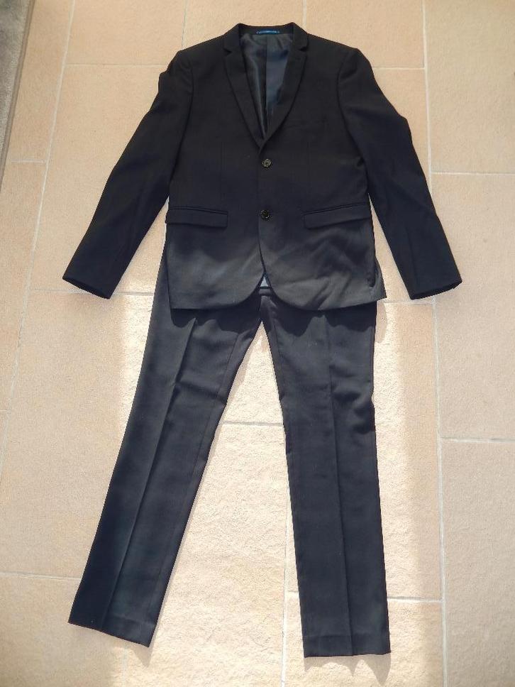 * 1x gedragen WE fashion donkerblauw kostuum maat 46/48, Kleding | Heren, Kostuums en Colberts, Zo goed als nieuw, Maat 46 (S) of kleiner