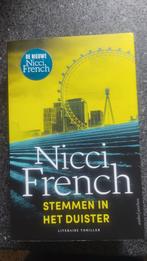 Nicci French - Stemmen in het duister, Ophalen of Verzenden, Gelezen, Nicci French, Nederland