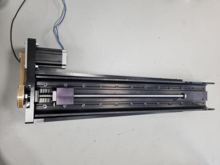 Lineaire Actuator / Geleider met Stappenmotor en Spindel, Hobby en Vrije tijd, Elektronica-componenten, Zo goed als nieuw, Ophalen