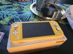 Nintendo switch lite met extra's en 5 pokemon games, Avontuur en Actie, 1 speler, Ophalen of Verzenden, Zo goed als nieuw