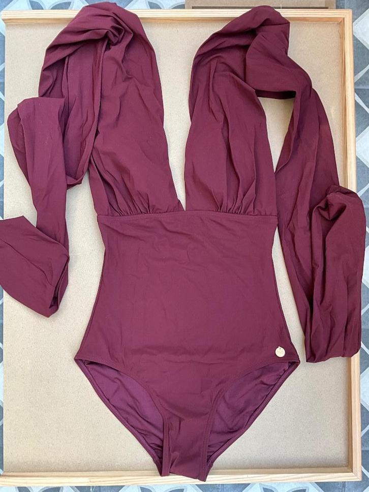 Badpak van TC Wow Multiway Kleur Bordeau Maat 38, Kleding | Dames, Badmode en Zwemkleding, Nieuw, Badpak, Groen, Ophalen of Verzenden