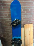 Snowboard met bindingen 161cm, Sport en Fitness, Snowboarden, Ophalen of Verzenden, Zo goed als nieuw, Bindingen