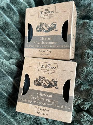 De tuinen Houtskool Gezichtsreiniger beschikbaar voor biedingen