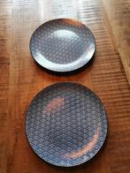 2  Borden met Blauw Motief - 23cm, Huis en Inrichting, Keuken | Servies, Ophalen