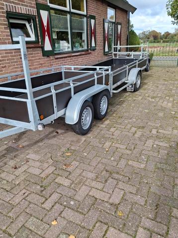 gebruikte en nieuwe aanhangers 250/130  €695  beschikbaar voor biedingen